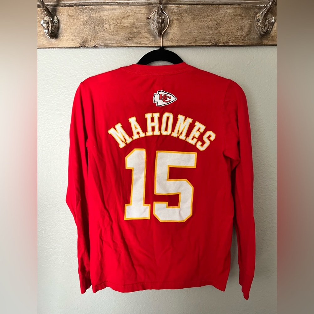 MAHOMES- Chiefs kids long sleeve shirt size 10-12
